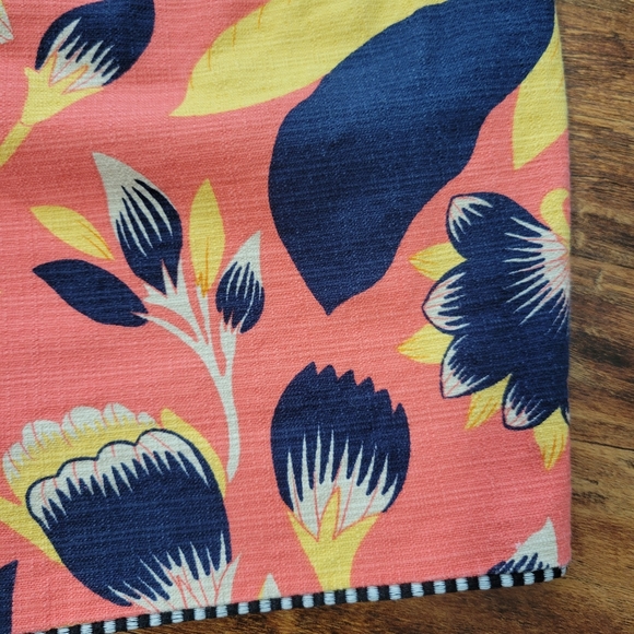 NWOT J Crew Hibiscus Poppy Coral Orange Shorts Size 2 - Picture 4 of 8